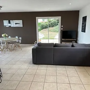 https://au-jardin-de-papy.hotels-rhonealpes.com